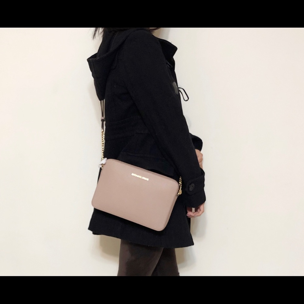 NWT Michael Kors Jet Set Item Crossbody Bag Fawn - Picture 8 of 8